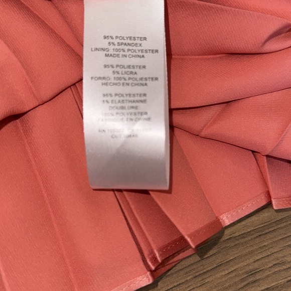 MARINA Elegant Pink One-Shoulder Dress - Picture 4 of 7